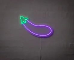 Neonskilt Aubergine H. 38 x B. 22 cm Indendørs Væglamper