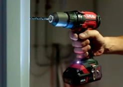 Discount Bore-/skruemaskine 3008 AC inkl. batteri Akku Bore- Og Skruemaskiner